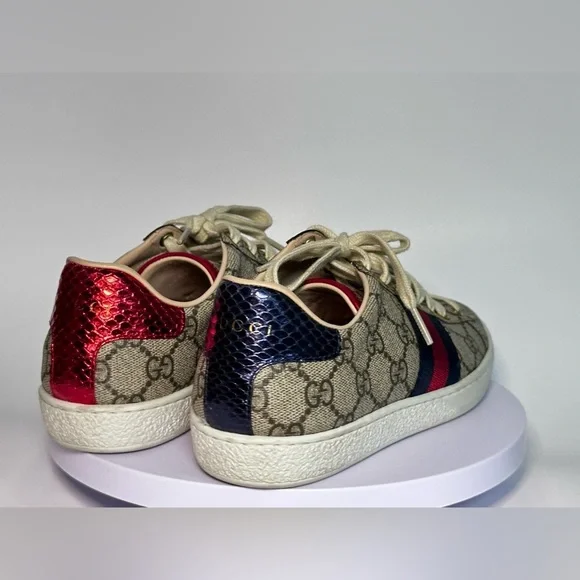 Gucci Women's Ace GG Supreme Low Top Sneakers - Picture 6 of 14